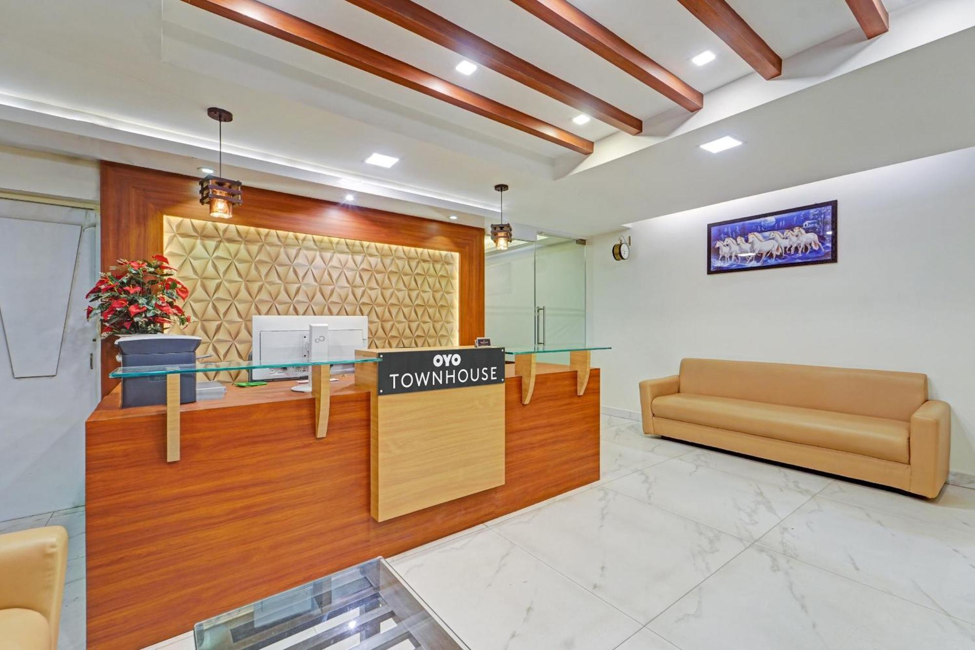 Collection O Mount Road Rich Mount Near Marina Beach Hotel Chennai Bagian luar foto
