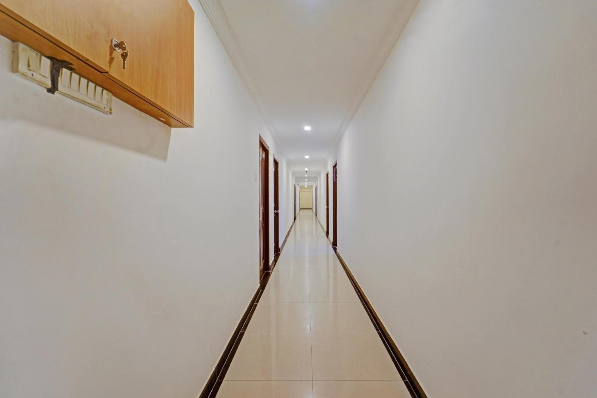 Collection O Mount Road Rich Mount Near Marina Beach Hotel Chennai Bagian luar foto